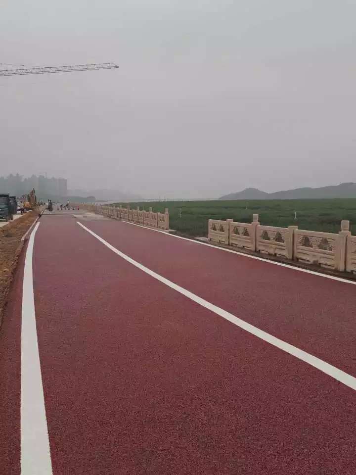 廠家直銷建筑模板，彩色瀝青專用鐵紅，色粉