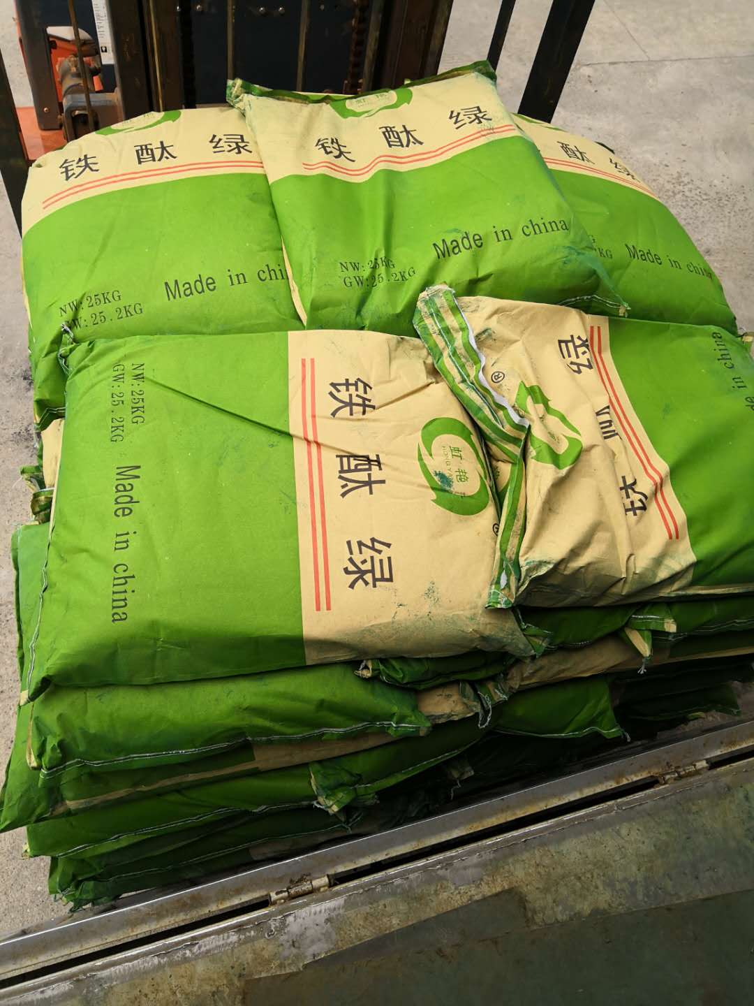 顏料綠，地坪綠，耐磨地坪，耐曬綠，氧化鐵綠，